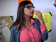 MIA KHALIFA oral pleasure LESSONS