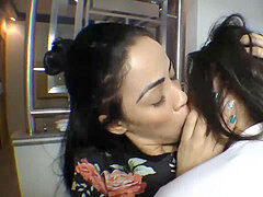 lesbos luxurious Deep kissing