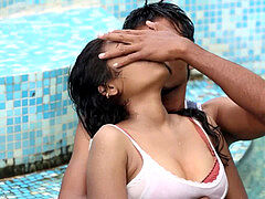 Hot desi shortfilm 627 - Nipple peek, cupcakes squashed & grabbed stiff in bra