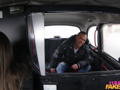 Voiture, Tir de sperme, Faciale, Femelle, De plein air, Pov, Chatte, Fessée