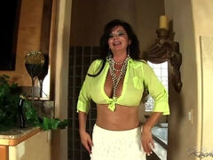 Rachel Aziani hoists her sundress sans undies