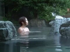 Ayumi Shinoda japanese wife fuck in pool