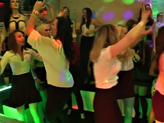 Enthousiasteling, Pijpbeurt, Groep, Hardcore, Feest, Openbaar, Trio, Tieten likken