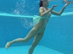 Underwater Show featuring Lizi Vogue's solo female movie