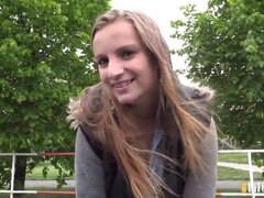 Leie, Grosse titten, Blasen, Aufs gesicht abspritzen, Hardcore, Im freien, Öffentlich, Jungendliche (18+)