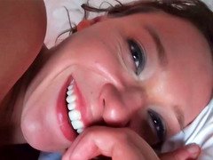 Anal, Stor røv, Brunette, Sædskud, Give finger, Hårdt, Naturlige bryster, Pov