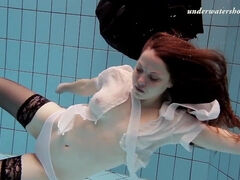 Funny princess - watersports xxx - Underwater Show