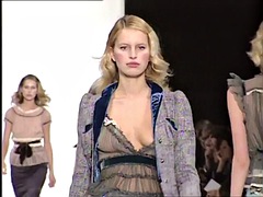 Topless Fashion Show-Nudes on the Catwalk-NSFW Fashion-Model oops