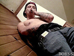 skinny dick rider Kyd Cash plays with his big manhood solo