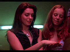 Anne Hathaway and Bijou Phillips in Havoc