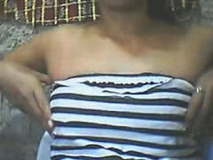 FILIPINA MOM RACHEL PACIBLE 40 FROM CEBU SHOWS HER TITS