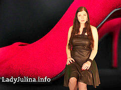 In den arsch, Braunhaarige, Weibliche domination, Deutsch, Milf, Strumpfhose, Strapon, Zug