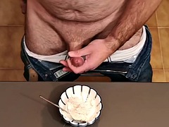 Cici77 eats ice cream with hot cream after masturbating Pedro!