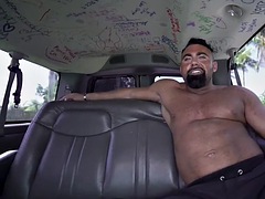 Str8 twink barebacks muscular guy in the van for cash