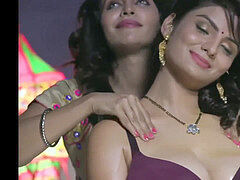 sizzling Indian lesbos kissing