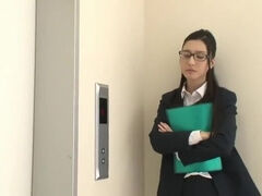 iori kogawa in elevator