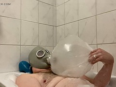 BHDL - N.V.A. BREATHING BATH 2 - TRAINING IN A LATEX CASE WITH PLASTIC BAG AND CUM