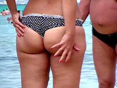 Beach thongs hidden cam HD movie