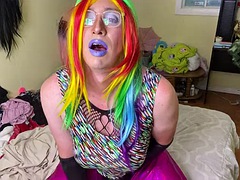 Travestis, Tir de sperme, Mignonne, Talons, Masturbation, Transsexuelle, Maigrichonne, Solo