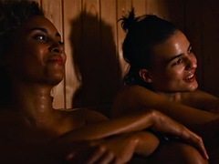 Bisexuell, Geschnappt, Fingern, Lesbisch, Im freien, Pool, Öffentlich, Erotischer film