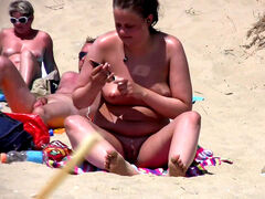 fat puss Lips Close-Up spycam Beach Amateurs MILFS Video