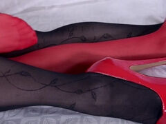 Lecherous Duet in Red And Black - Lesbians Cram Pussies With Heels
