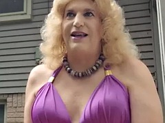 Belle grosse femme bgf, Grosse bite, Travestis, Mature, De plein air, Public, Transsexuelle, Solo