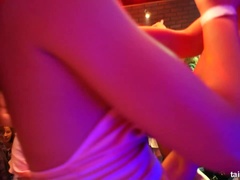 Tanzen, Handjob, Küssen, Lecken, Masturbation, Orgie, Muschi, Schüchtern