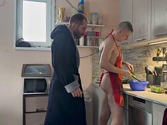 Stepfather caught naked twink preparing breakfast, and his dick swelled very quickly - 437