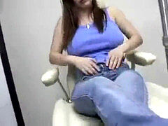 At The Dentist - Ineed2pee (Michelle)