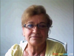 Sumptuous granny finger-banging
