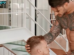 Anal, Tromperie, Cocu, Pieds, Fétiche, Fétiche des pieds, Homosexuelle, Tatouage