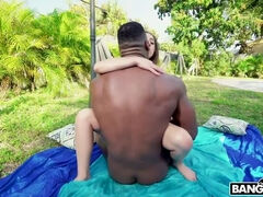 Kira Perez & Jax Slayher: Outdoor Interracial Encounter / 26.04.20