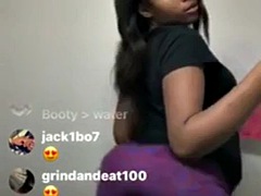 Ebony twerk