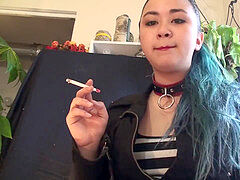 MissDeeNicotine luvs Smoking with her Human ashtray