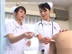 Asiatisk, Klädd kvinna naken man, Dildo, Fetisch, Grupp, Japansk, Sjuksköterska, Leksaker