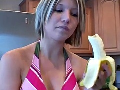 Teen banana blowjob tease