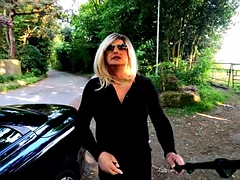 In den arsch, Crossdresser, Reif, Höschen, Strumpfhose, Öffentlich, Transfrau, Titten