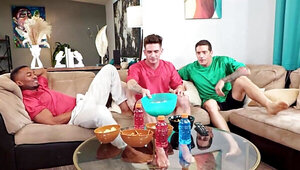 Casual day leads to a threesome for these hung lads