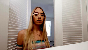 Khloe Kapri & Serena Santos fucking each other orally