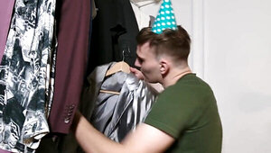 Dude sneakily fucking a much younger hottie