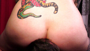 Pretty babe with tats riding his face in a taboo scene