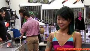 Asian pawnshop amateur tugs before doggystyle