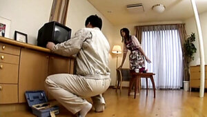 Oral hookup with a japanese sloppy mother by airliner1