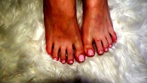 Bloondie with sexy feet getting a big cock in her twat
