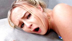 Screaming seductress lets him use her tight white hole