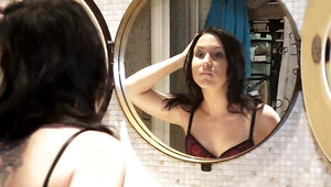 Courtesan from Russia gives access to pussy only for big money