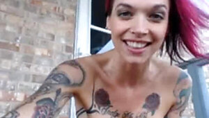 Hot Tattoed Webcam Girl With Fuck Machine