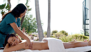 There is no one like a lesbian who knows how to destress