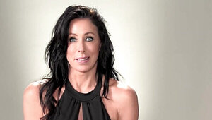 Solo session with a big breasted stepmom who jills off